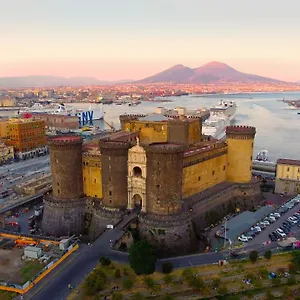 Family House Piazza Carita' , Napoli Italia